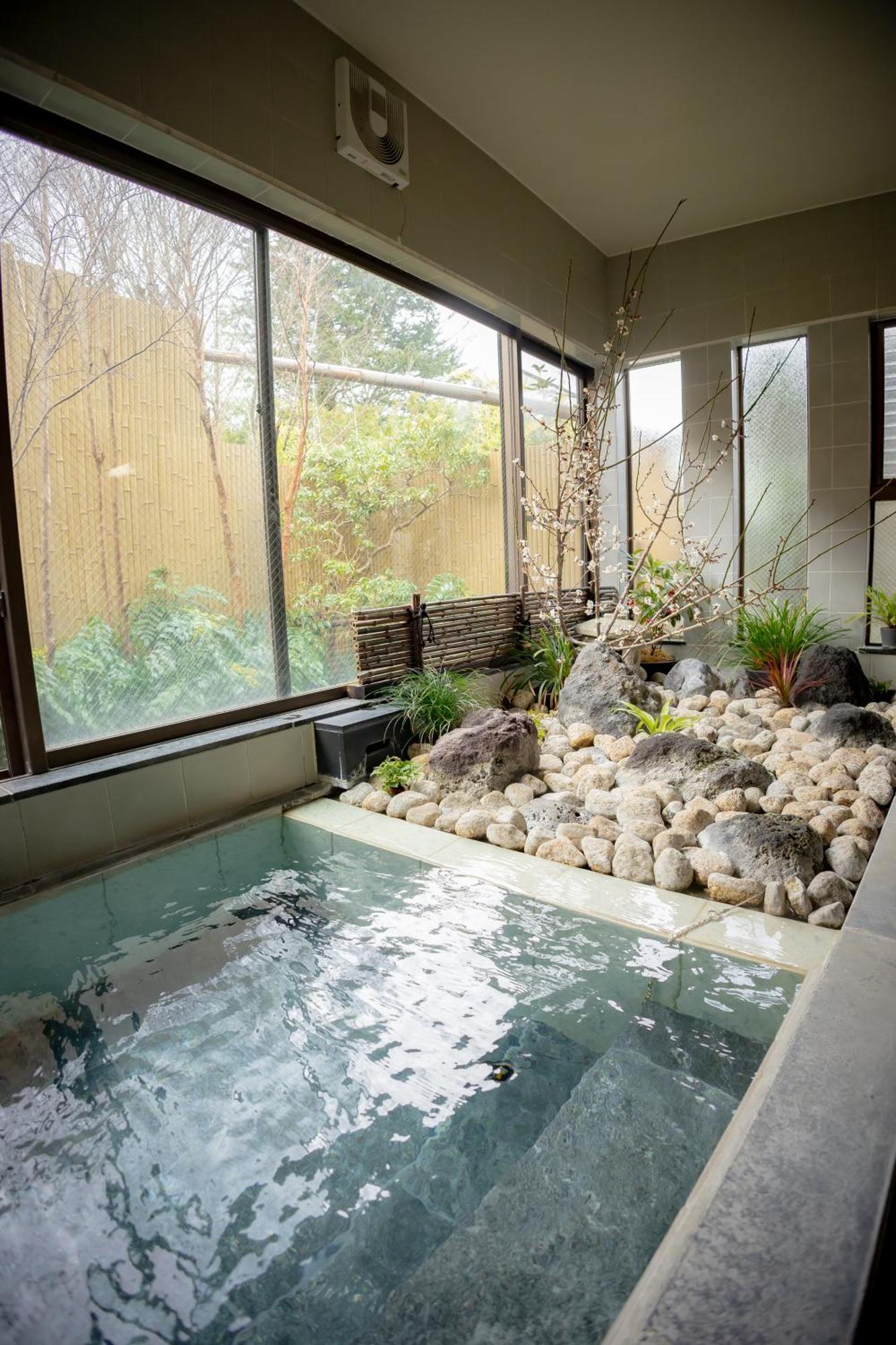 招待所 Onsen & Garden -asante Inn- 箱根